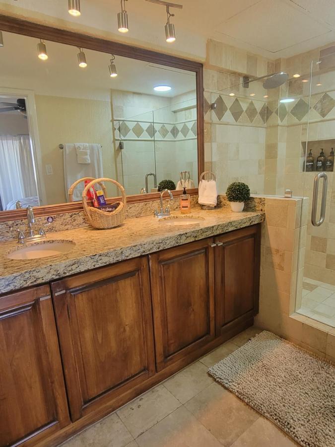 Best Location In Medano Beach -Marina Sol Lrg 2 Bed Steps To Beach, Downtown & Marina Κάβο σαν Λούκας Εξωτερικό φωτογραφία
