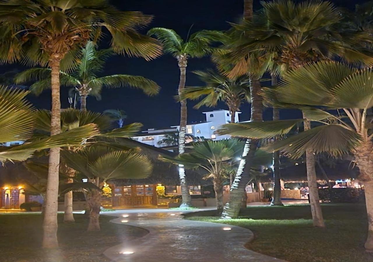 Best Location In Medano Beach -Marina Sol Lrg 2 Bed Steps To Beach, Downtown & Marina Κάβο σαν Λούκας Εξωτερικό φωτογραφία